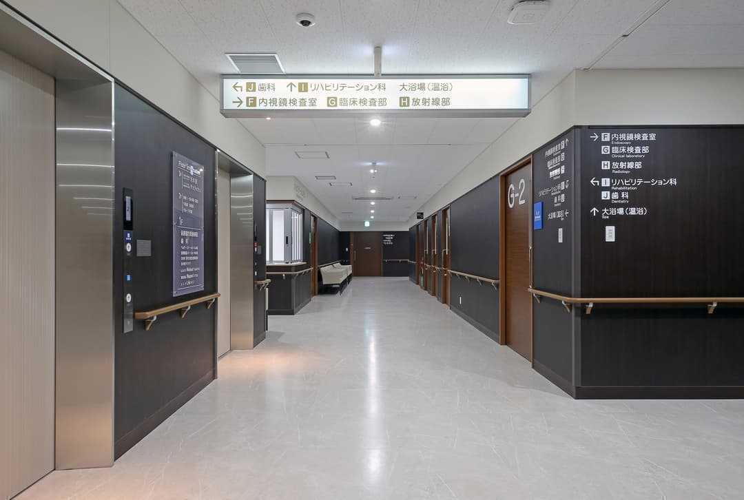 2020 日置市 病院・老健・サ高住 複合施設 廊下